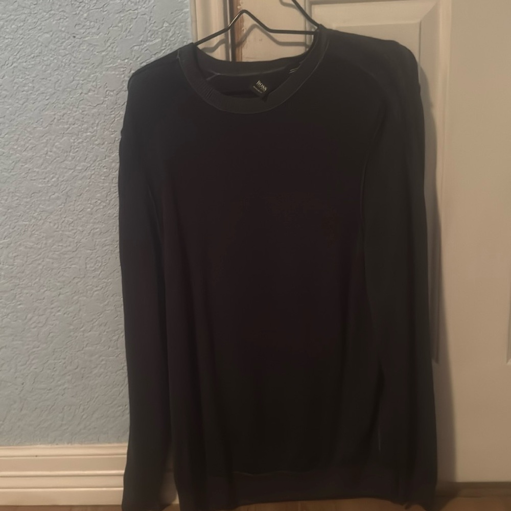 Men’s Hugo boss sweater